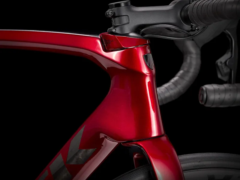 TREK Emonda SL 6 AXS Road Bike in Crimson and Trek Black-2
